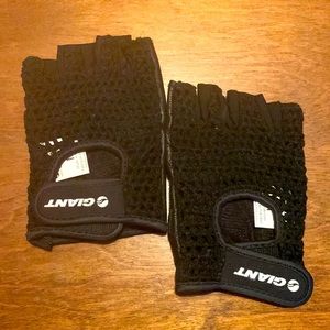 Women’s cycling gloves - Like new